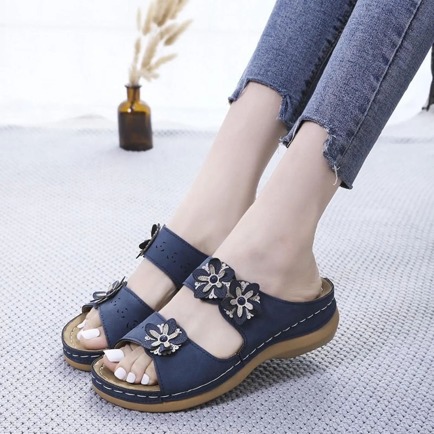 HINDOLA Women's Orthopedic Sandals Slip-on Open Toe Flatform Flip Flops Summer Walking Slippers with Arch Support Orthotic Sandals