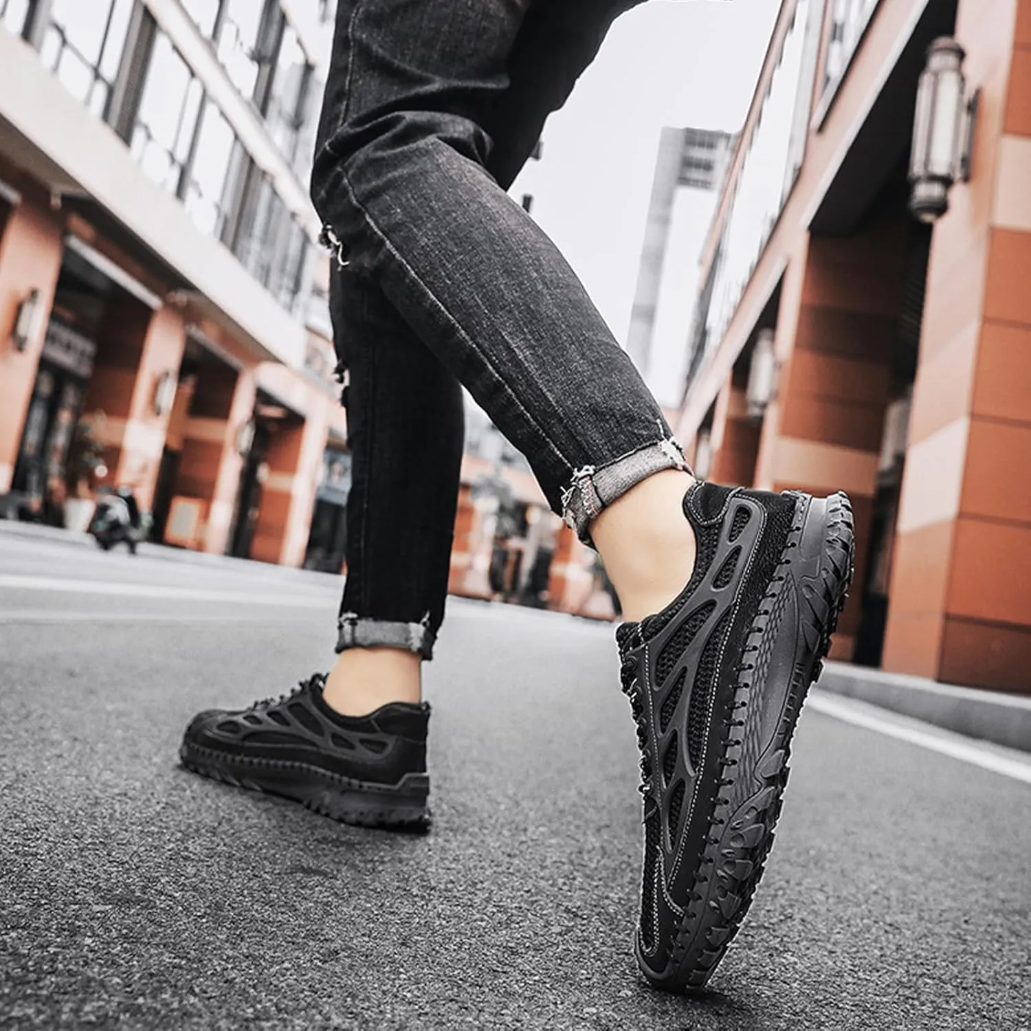 Men's Handmade Breathable Non-Slip Hiking Climbing Shoes Lace Up Ultra-Light Stretchy Mesh Comfor Athletic Slip On Loafers Summer Outdoor Lightweight Casual Sneakers