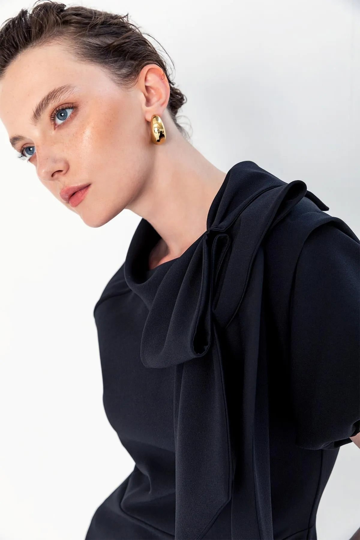 Midi Dress with Collar Detail Black