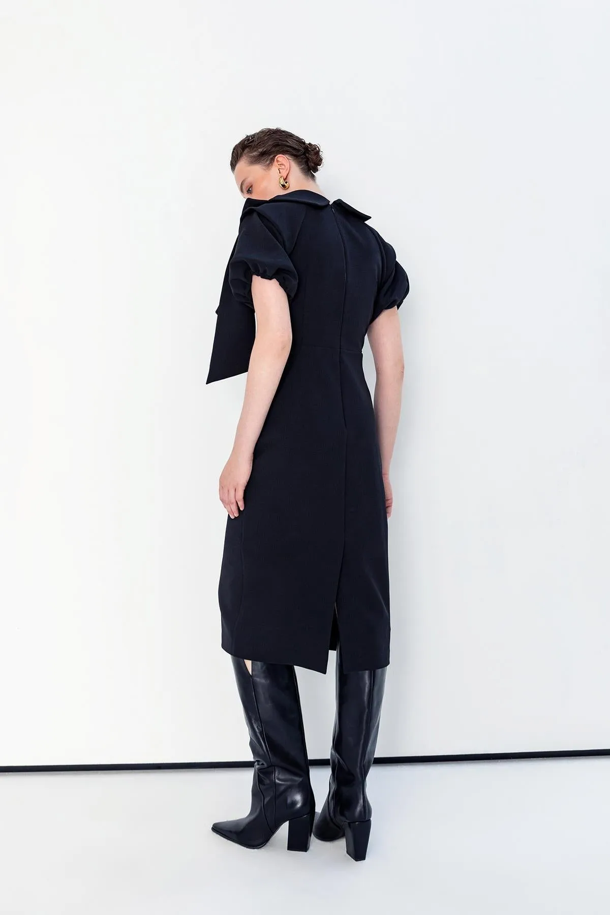 Midi Dress with Collar Detail Black