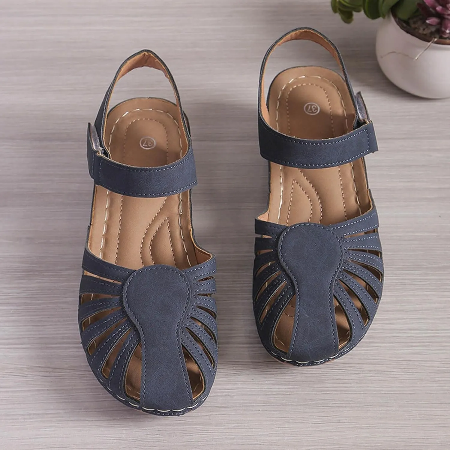Orthopedic Sandals for Women with Arch Support Breathable Comfortable Wedge Heel Shoe Summer Beach Vacation Footwear Non-Slip Cut-Out Soft Sole Shoe Fashion Closed Toe Slippers with Ankle Strap