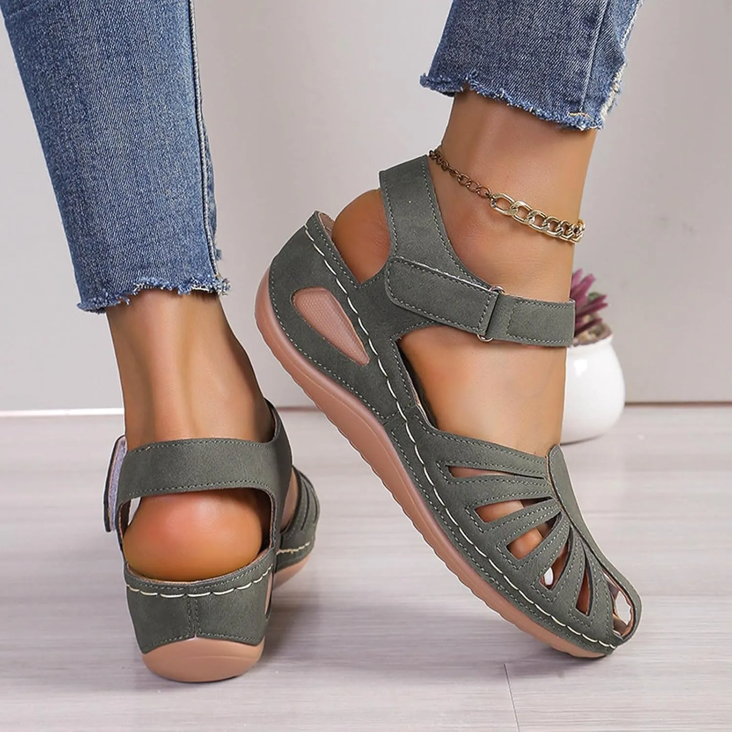Orthopedic Sandals for Women with Arch Support Breathable Comfortable Wedge Heel Shoe Summer Beach Vacation Footwear Non-Slip Cut-Out Soft Sole Shoe Fashion Closed Toe Slippers with Ankle Strap