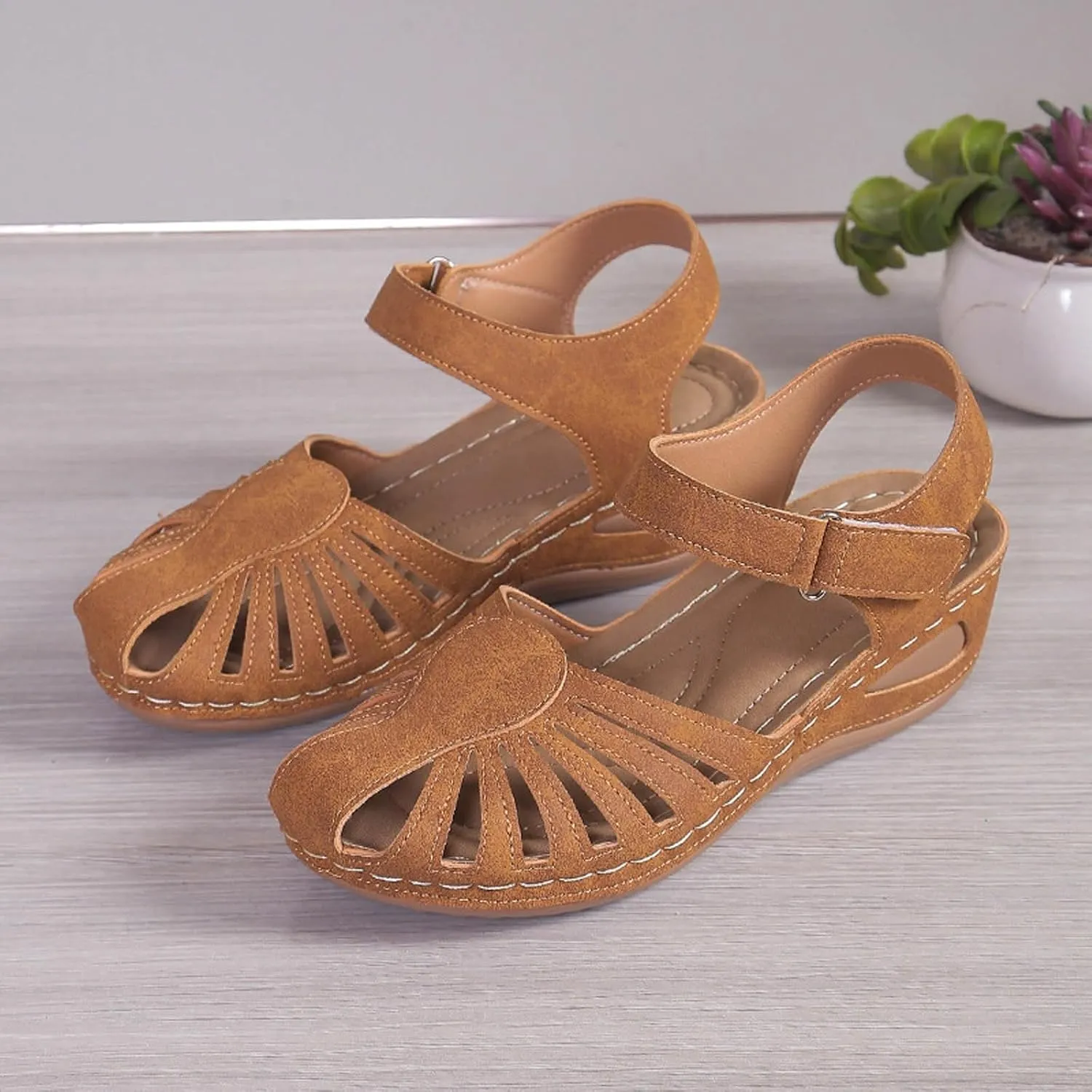 Orthopedic Sandals for Women with Arch Support Breathable Comfortable Wedge Heel Shoe Summer Beach Vacation Footwear Non-Slip Cut-Out Soft Sole Shoe Fashion Closed Toe Slippers with Ankle Strap