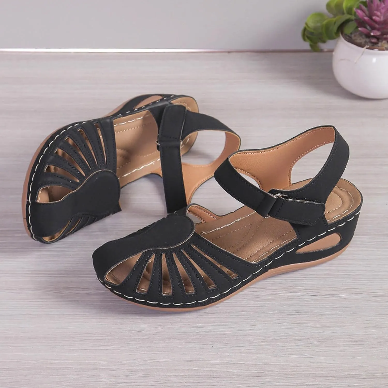 Orthopedic Sandals for Women with Arch Support Breathable Comfortable Wedge Heel Shoe Summer Beach Vacation Footwear Non-Slip Cut-Out Soft Sole Shoe Fashion Closed Toe Slippers with Ankle Strap