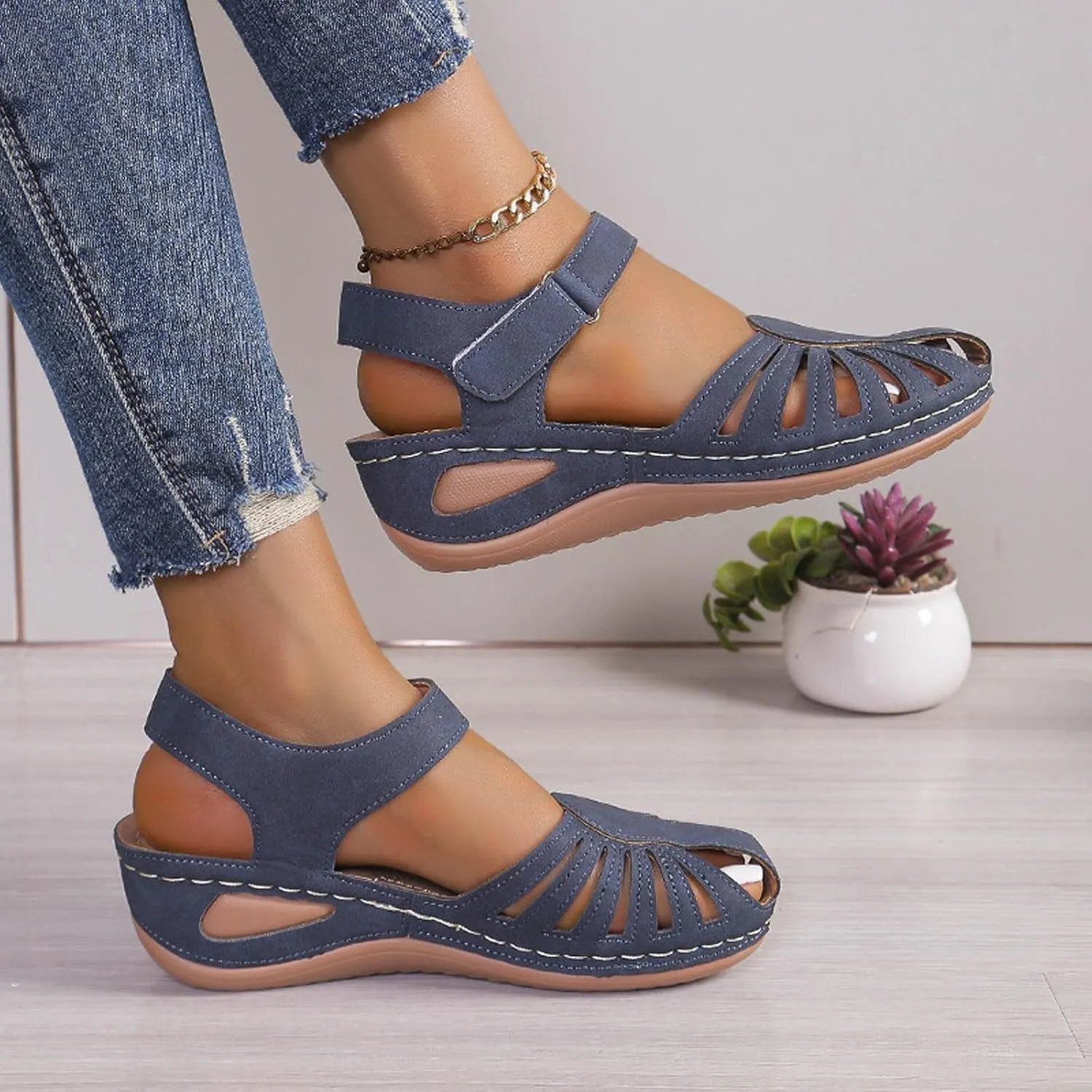Orthopedic Sandals for Women with Arch Support Breathable Comfortable Wedge Heel Shoe Summer Beach Vacation Footwear Non-Slip Cut-Out Soft Sole Shoe Fashion Closed Toe Slippers with Ankle Strap